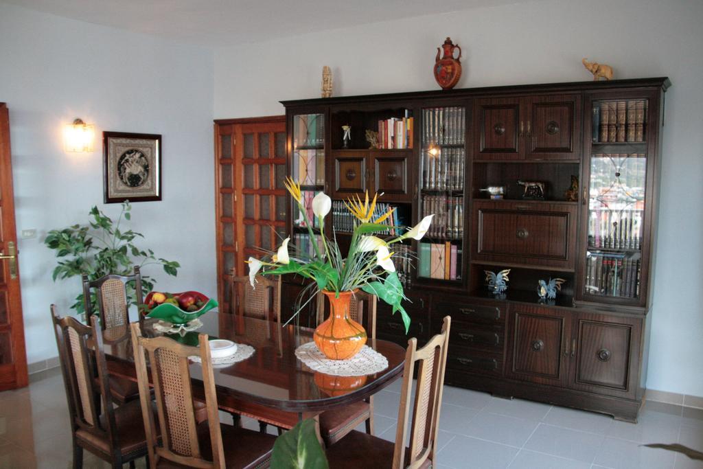 Paseo Mirabal Villa Icod De Los Vinos Ruang foto