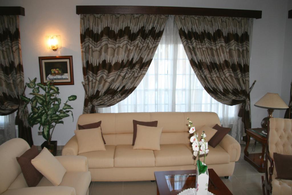 Paseo Mirabal Villa Icod De Los Vinos Ruang foto